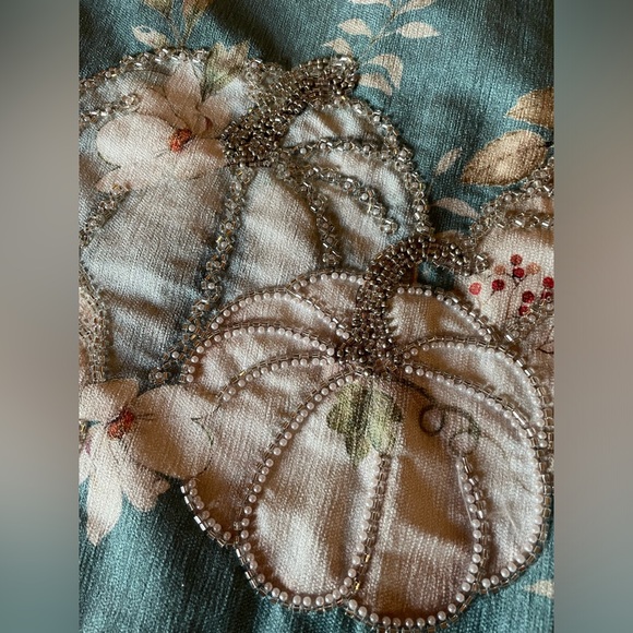 RACHEL ZOE NWT Fall Autumn Thanksgiving Beaded Pumpkins Decorative Table Runner - Picture 6 of 13